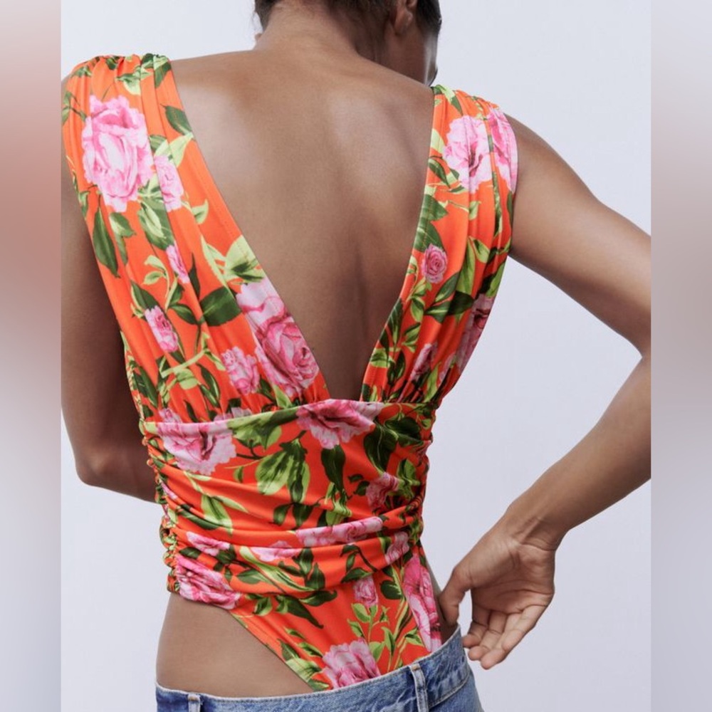 Zara floral plunging neckline and back bodysuit - Picture 2 of 6